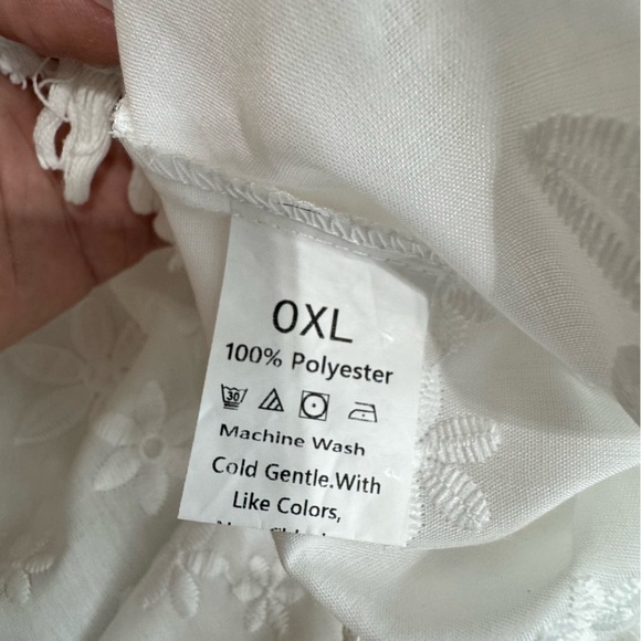 Women’s White Embroidered Floral Fringe Edge Tunic Dress - Picture 4 of 6